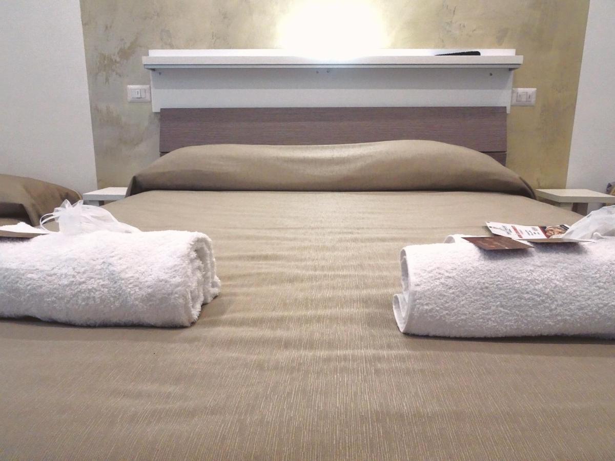 Bed & Breakfast A Capua Adiacente Al Duomo - Il Vicolo Buitenkant foto
